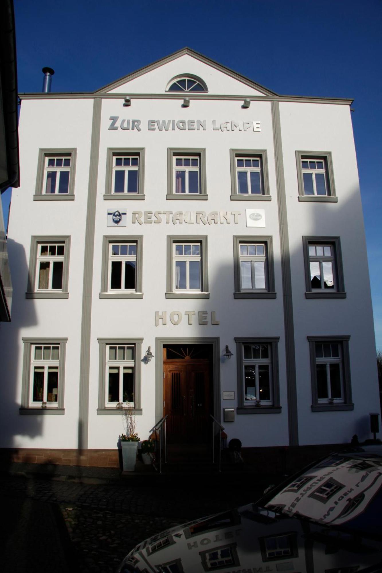 Zur Ewigen Lampe Romantisches Landhotel & Restaurant Нидегген Экстерьер фото