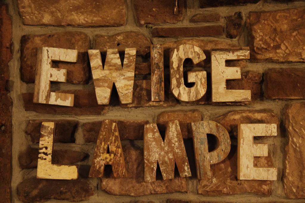 Zur Ewigen Lampe Romantisches Landhotel & Restaurant Нидегген Экстерьер фото